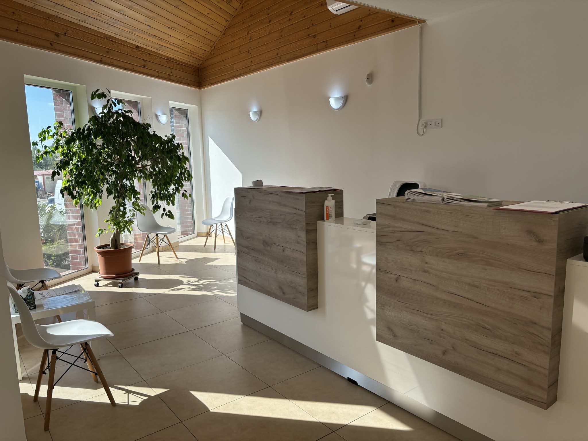 Veresegyházi rendelő – kép 2